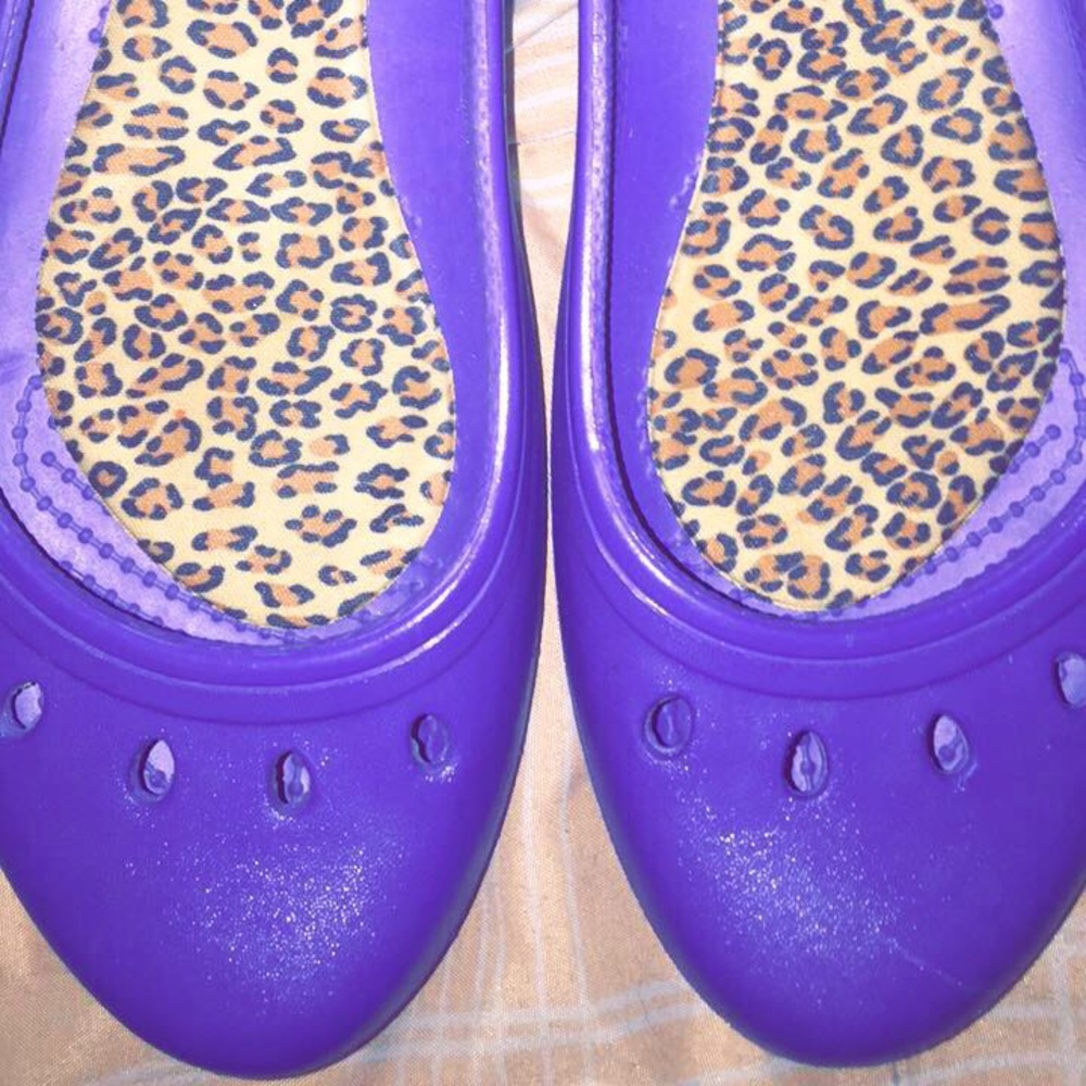 Cheetah print clogs flats